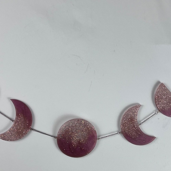 Resin moon phase wall hanging - Picture 3 of 13